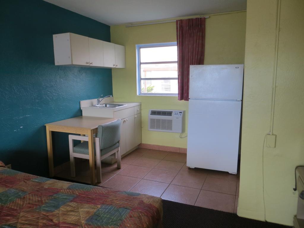 Skyway Motel Daytona Beach Habitación foto