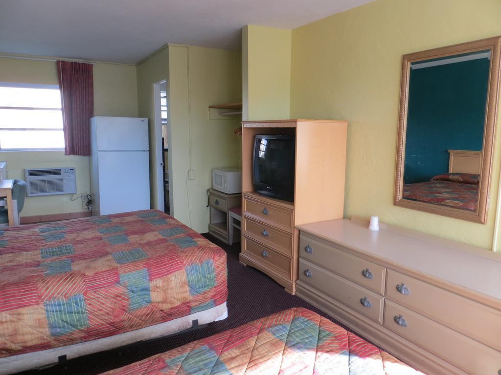Skyway Motel Daytona Beach Habitación foto